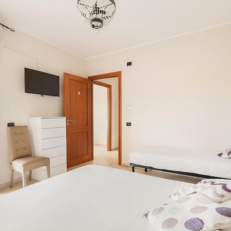 Giramondo Guest House فيوميتشينو المظهر الخارجي الصورة